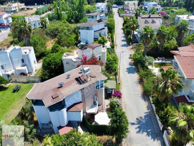 Kadriye'de Müstakil Bahçeli Satılık Villa