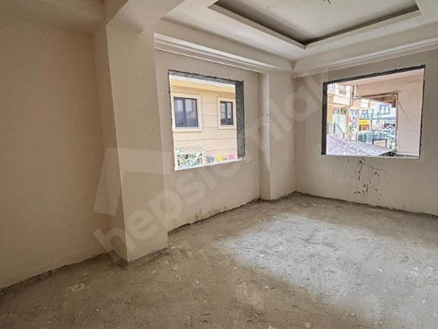 KAHVECİ GYM'DEN ACİL SATILIK FIRSAT 2+1 YÜKSEK GİRİŞ DAİRE