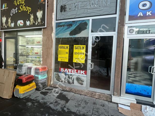 Kahvecioğlu Emlak'dan Paşabey Kiralık Dükkan