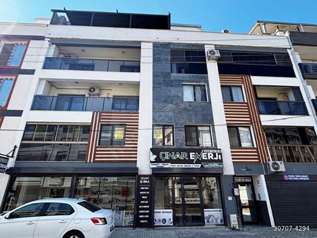 KAHANDAN BAYRAKLI EMEK MAHALLESİNDE SATILIK 2+1 DAİRE
