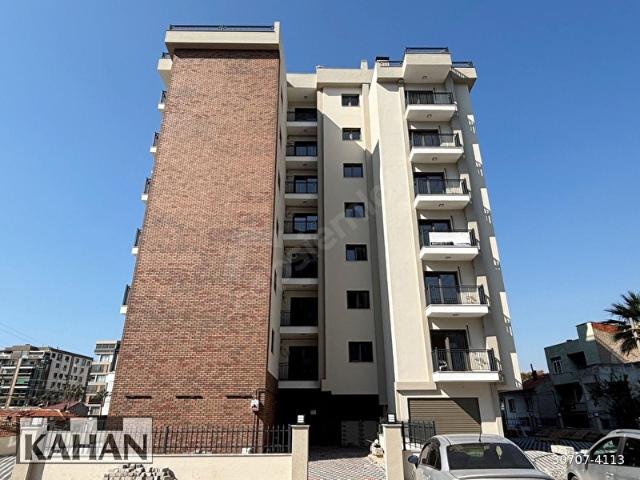 KAHANDAN KARŞIYAKA ORDU BULVARINDA SATILIK 1+1 LÜKS DAİRE