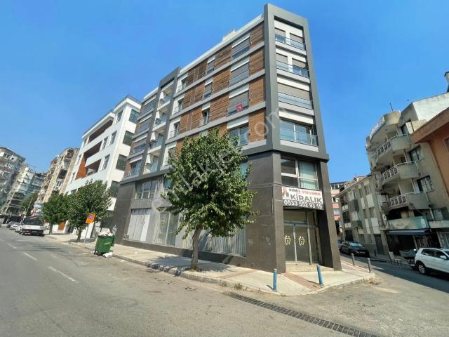 Kahramanlar Mahallesi'nde Fuar'ın Yanı Başında | Ebeveyn Banyolu Geniş 3+1 Kiralık Daire