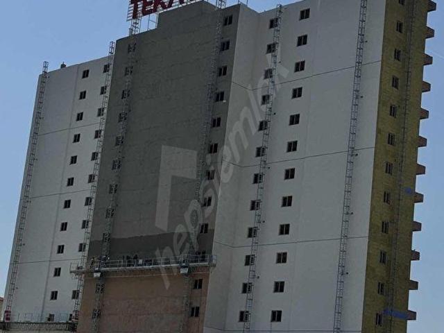 KAHRMANKAZAN'DA CADDE ÜZERİNDE ARA KAT GÜNEY CEPHE 2+1 DAİRE