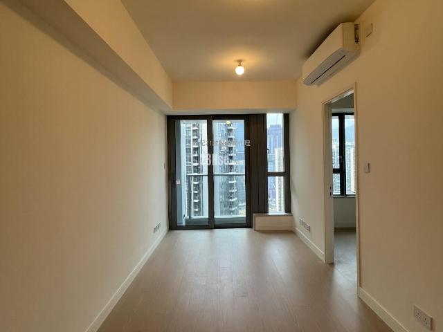 Kai Tak Monaco One [Agency Ads] Mid Floor, Tower 2B, Middle Floor Monaco's Rare One Bedroom Unit Has A Ceiling! Hints