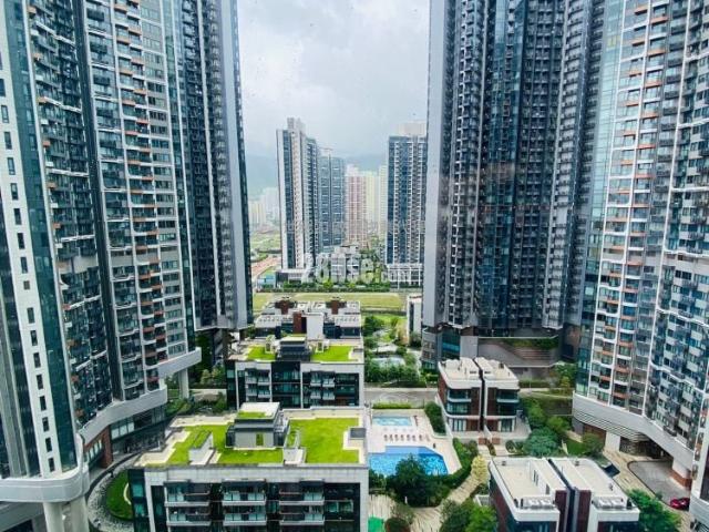 Kai Tak The Henley [Agency Ads] Mid Floor 15 25|40/F,Tower 3A,Phase 3, Middle Floor The Henley Has One Of The Few Large Rooms In The Area And A 6 Star Clubhouse. Hints