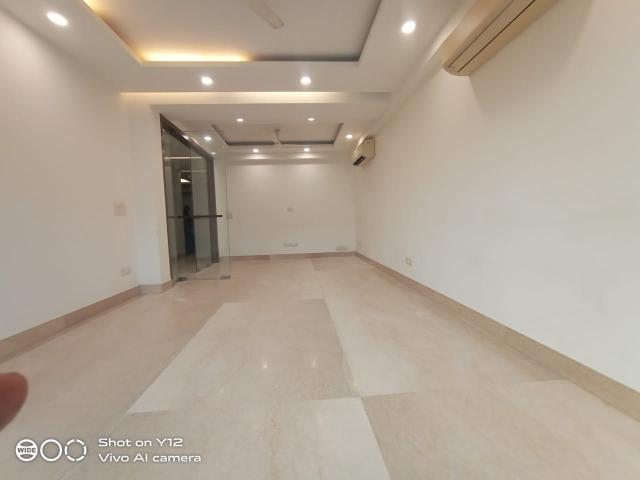 Kailash Hills 4 Bedroom 250 Sq. Yd. Apartment in Kailash Hills Delhi Listing ID: #9890