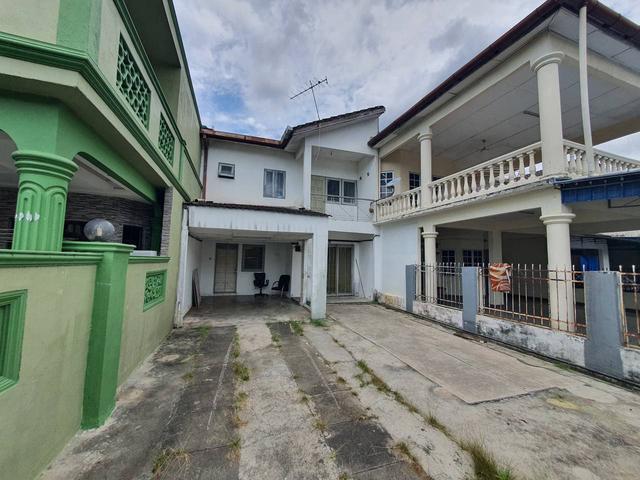 Kajang Freehold Terrace Below Market 530K