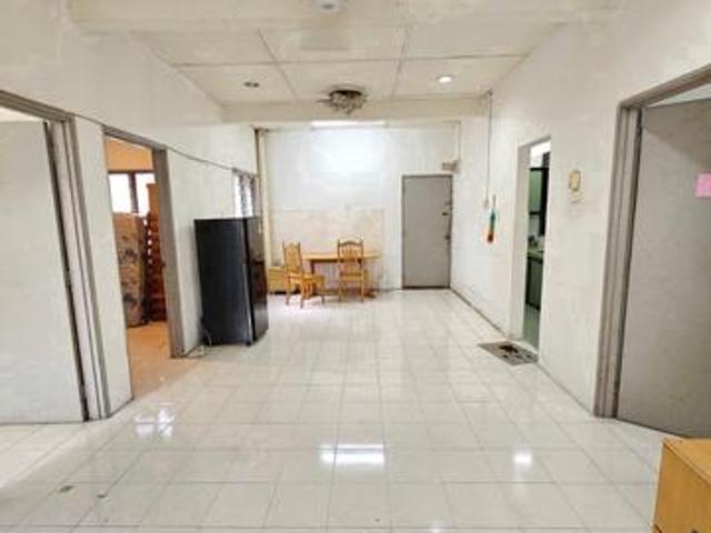 Kajang Full loan Renovation apartment Easy buy a house no need
