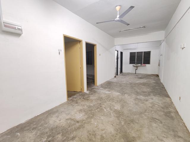 Kajang Mewah Apartment 2 Room For SaleTaman Kajang Mewah Kajang