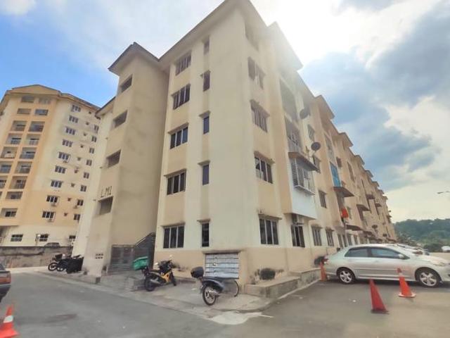 Kajang Taman Bukit Kenangan Kajang LM1 Kenangan view apartment RENO