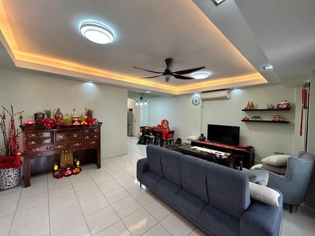Kajang Taman Suria Fully Extended 2 Storey Terrace for Sale