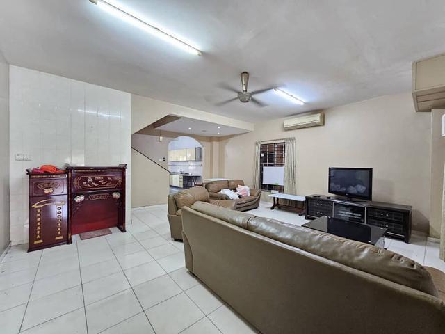 Kajang Taman Suria Fully Furnished End Lot 2 Storey Terrace for Rent