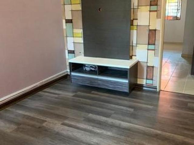 Kajang Taman Puncak Saujana 2Storey terrace Kajang 4r3b 22x70 sq ft