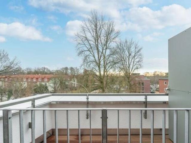 Kaltmiete zzgl. Nebenkosten, for rent at Tangstedter Landstraße 441b, Langenhorn, Hamburg 22417