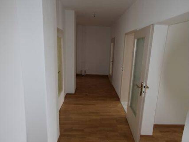 Kaltmiete zzgl. Nebenkosten, for rent at Bonhoefferplatz 7, Löbtau Süd Schillingstr., Dresden 01159