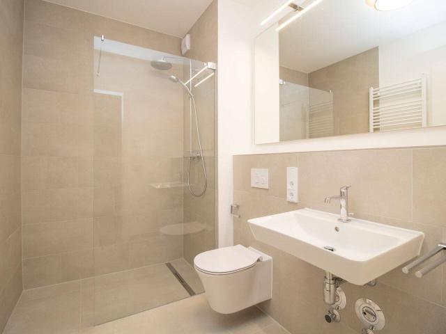 Kaltmiete zzgl. Nebenkosten, for rent at Leinweberweg 20, Lochhausen, München 81249