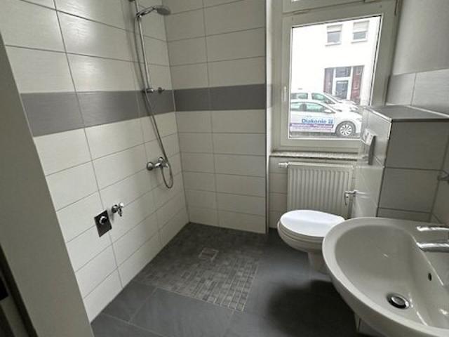 Kaltmiete zzgl. Nebenkosten, for rent at Anna Esche Str. 4 A, Limbach Oberfrohna, Limbach Oberfrohna 09212