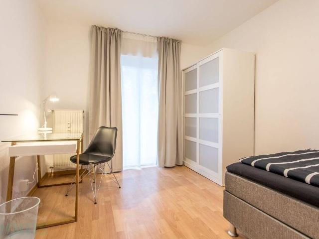 Kaltmiete zzgl. Nebenkosten, for rent at Lorscher Straße 00, Rödelheim, Frankfurt am Main 60489
