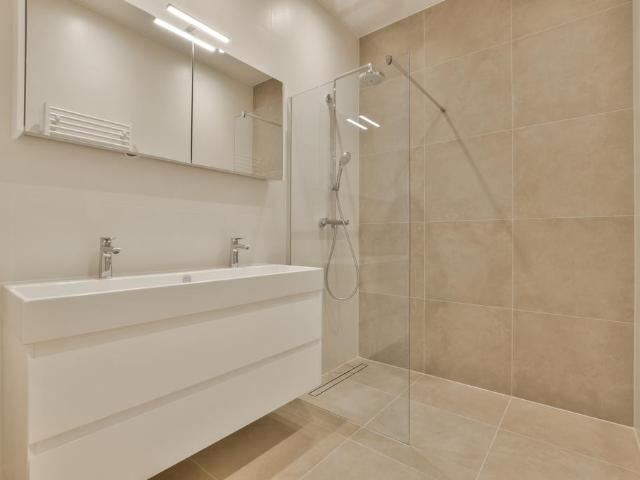 Kalverstraat 159 A in Amsterdam 1012 XB: Appartement te huur. Tel Vastgoedmanagement