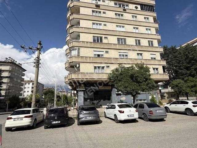 Kalyon Kavşağında 12 Metre² Garaj