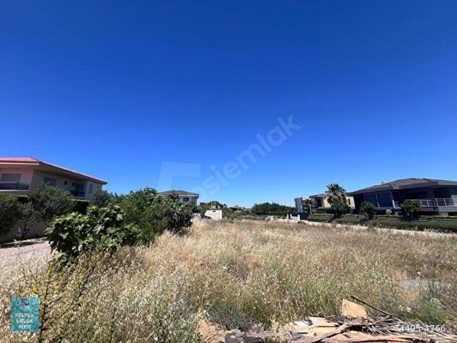 Kalyondan İzmir Çeşme Ilıcada Lüks Konut Bölgesinde Satılık Arsa
