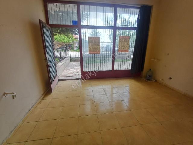 Kalekışladan Kiralık Dükkan