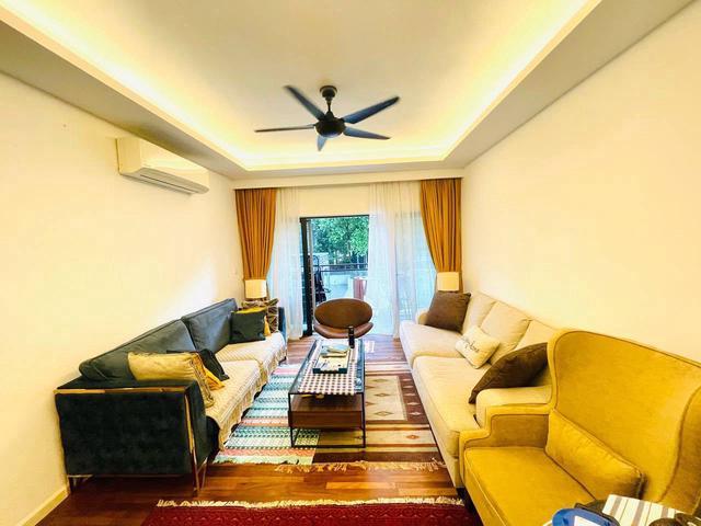 KALEIDOSCOPE RESIDENCY FOR RENTLOW LEVEL 2 PARKiNG