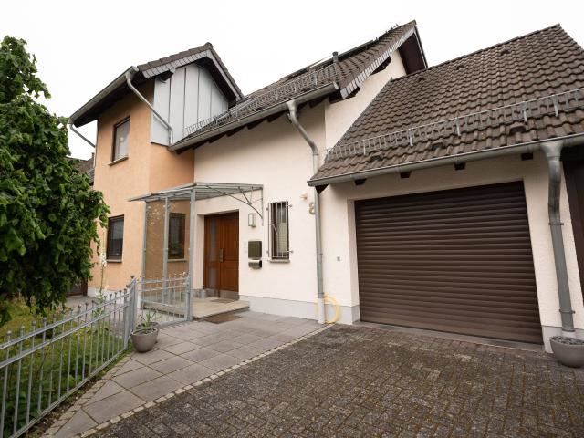 Kalenborn: Naturnahes Wohnen mit Komfort Gepflegtes Einfamilienhaus mit Garten und Kellerappartement nähe Bonn