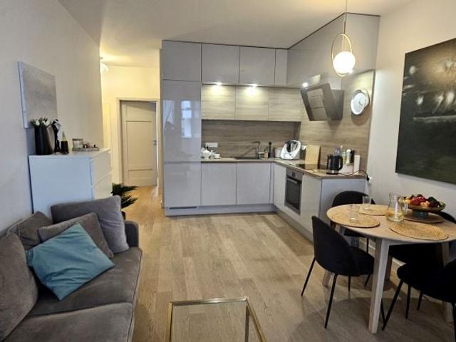 Kaliny Jędrusik 60 m², Warszawa