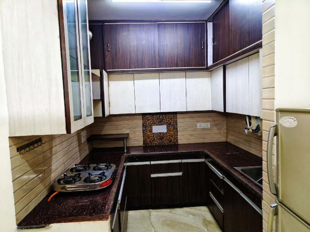 Kalka g 2 Bedroom 100 Sq. Yd. Apartment in Kalkaji Delhi Listing ID: #9993