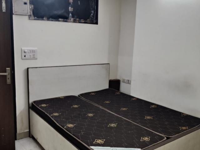 Kalkaji A Block 1 RK 500 Sq. Ft. Apartment in Kalkaji Delhi Listing ID: #9855