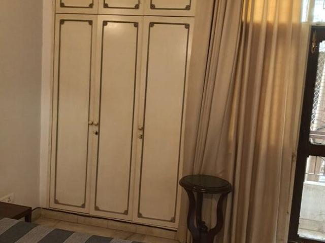 Kalkaji, South Delhi 2.5 Bedroom 200 Sq. Ft. Builder Floor in Kalkaji Delhi Listing ID: #10393