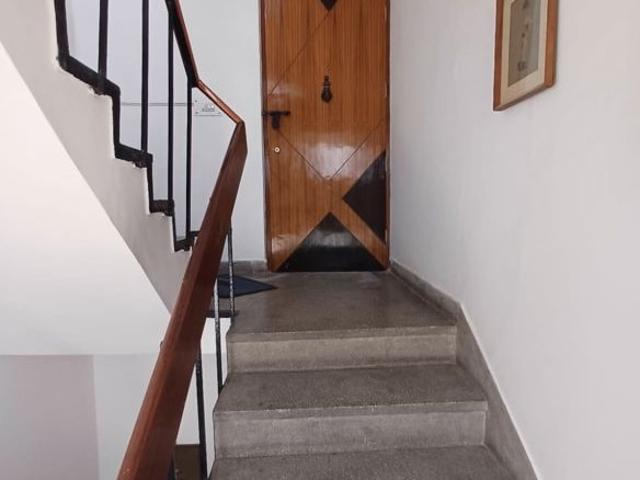 Kalkaji, South Delhi 2 Bedroom 100 Sq. Ft. Builder Floor in Kalkaji Delhi Listing ID: #10393