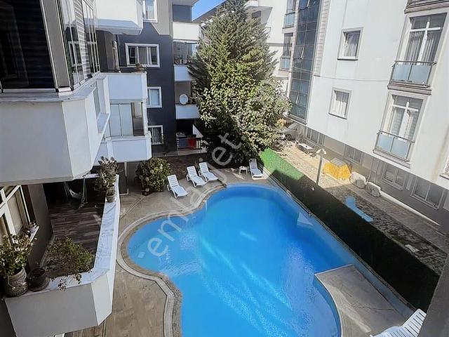 Kaptan Koru Sitesi Sahile Cephe 3+1 Havuzlu