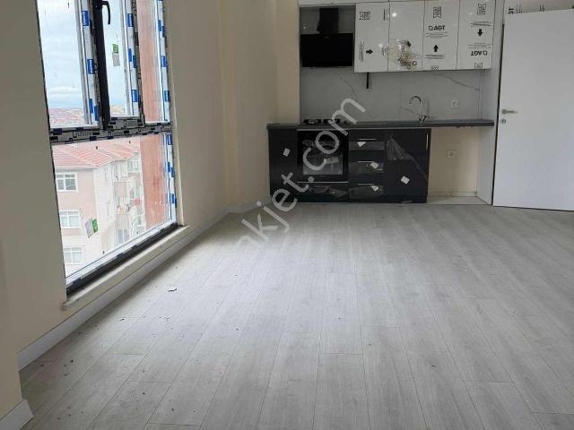 Kapaklı Köşe Başı 1+1