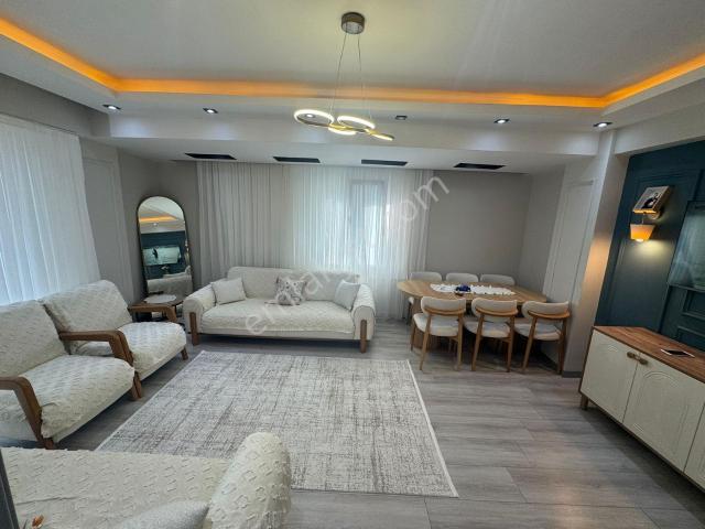 Kapaklı Merkezi Konumda Memur Kiracılı Satılık Daire