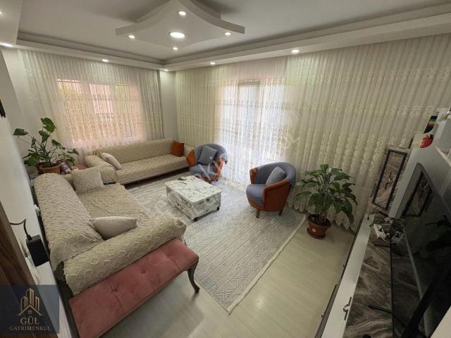 Kapaklı Vatan Caddesi'nde 2+1, 80m² Ferah Daire Satılık