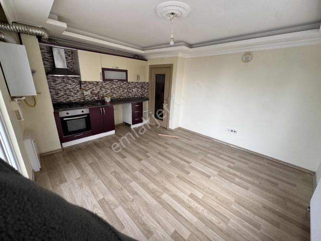 Kapalı Pazar Dibi 2+1 Asansörlü Tamamına Eminev Krediiskanlı