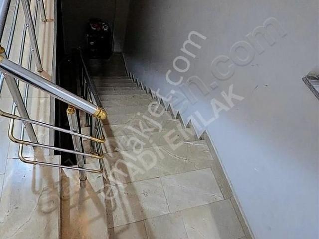 Kapalı Pazar Karşısında, Merkezi Konumda Kiralık 2+1 Daire