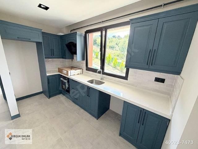 KAPALI OTOPARKLI SİTE İÇİNDE SALON MUTFAK AYRI SATILIK 2+1 DAİRE