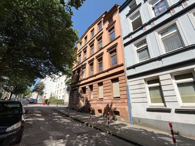 Kapitalanlage mit Entwicklungschancen Historisches MFH mit 8 Einheiten, in Hamburg Harburg