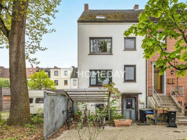 Viel Raum für Ideen: Charmantes Endhaus mit Garten, Balkonen und Sauna