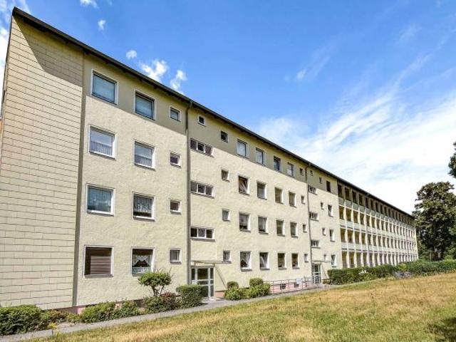 Kapitalanlage: Vermietete 3,5 Zimmer Wohnung im Erdgeschoss mit Balkon, JNKM: ca. 14.640 €