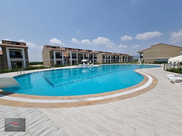 KAPIZLI BAKANLIKLAR CAD. HAVUZLU SATILIK 1+1 YAZLIK DAİRELER