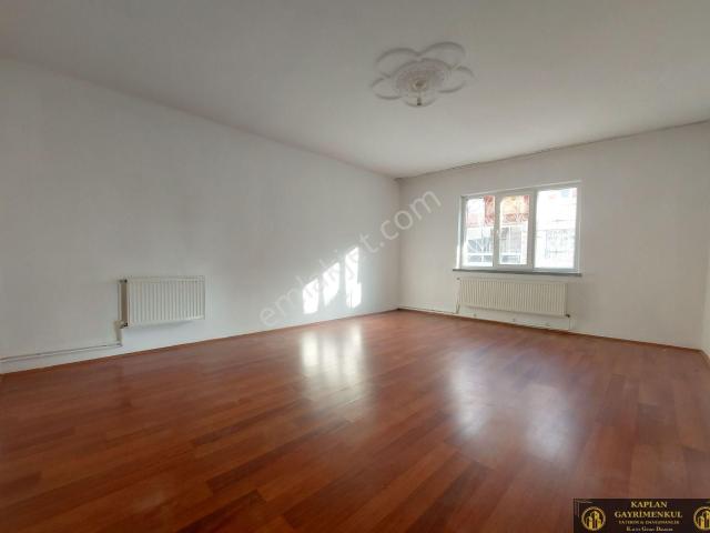 Kaplan Gayrimenkul’den Emek Mah. Emek Tramvay Durağı Yakını 3+1 125 M² Kiralık Daire