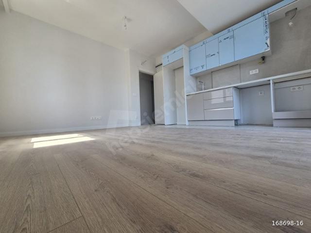 Kartal Cevizli'de Adliye Hastaneye 300M 2+1 Sıfır Kiralık Daire