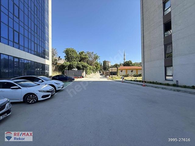 Maltepe Deluxia Park Residense de 65 m2,Eşyalı,1+1,Kiralık