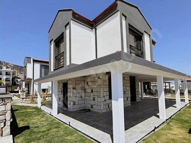KARTAL GAYRİMENKULDEN MÜSTAKİL VİLLA