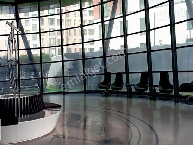Kartal Kule'de Şehir Manzaralı Yüksek Kat Satılık Ofis !