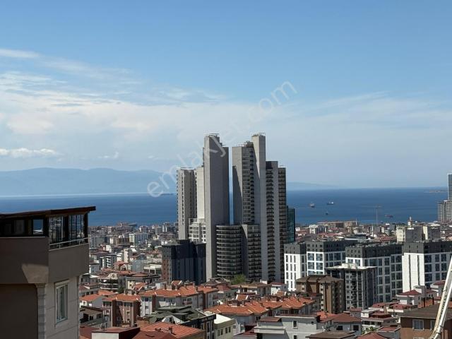 Kartal Hürriyet Mahallesinde 2+1 Kiralık